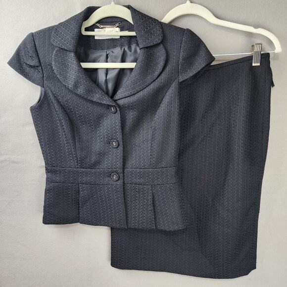 Calvin Klein Textured Skirt Suit Cap Sleeve Black Size 2 - Picture 1 of 14